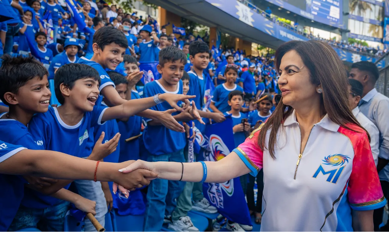 18,000 girls and boys witness Mumbai Indians' thrilling win against Delhi Capitals as part of the ESA Day celebrations at the Wankhede Stadium