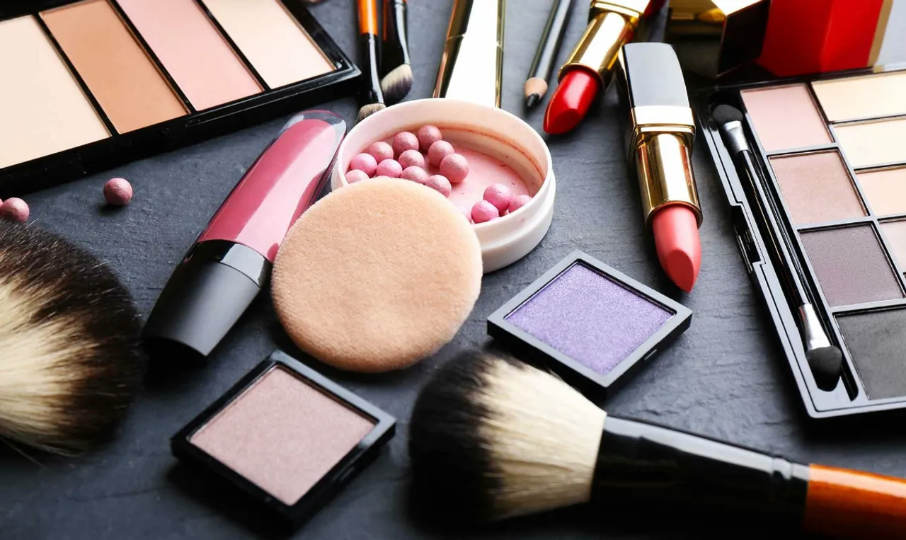 Counterfeit Beauty Products Seized in Mumbai Raid