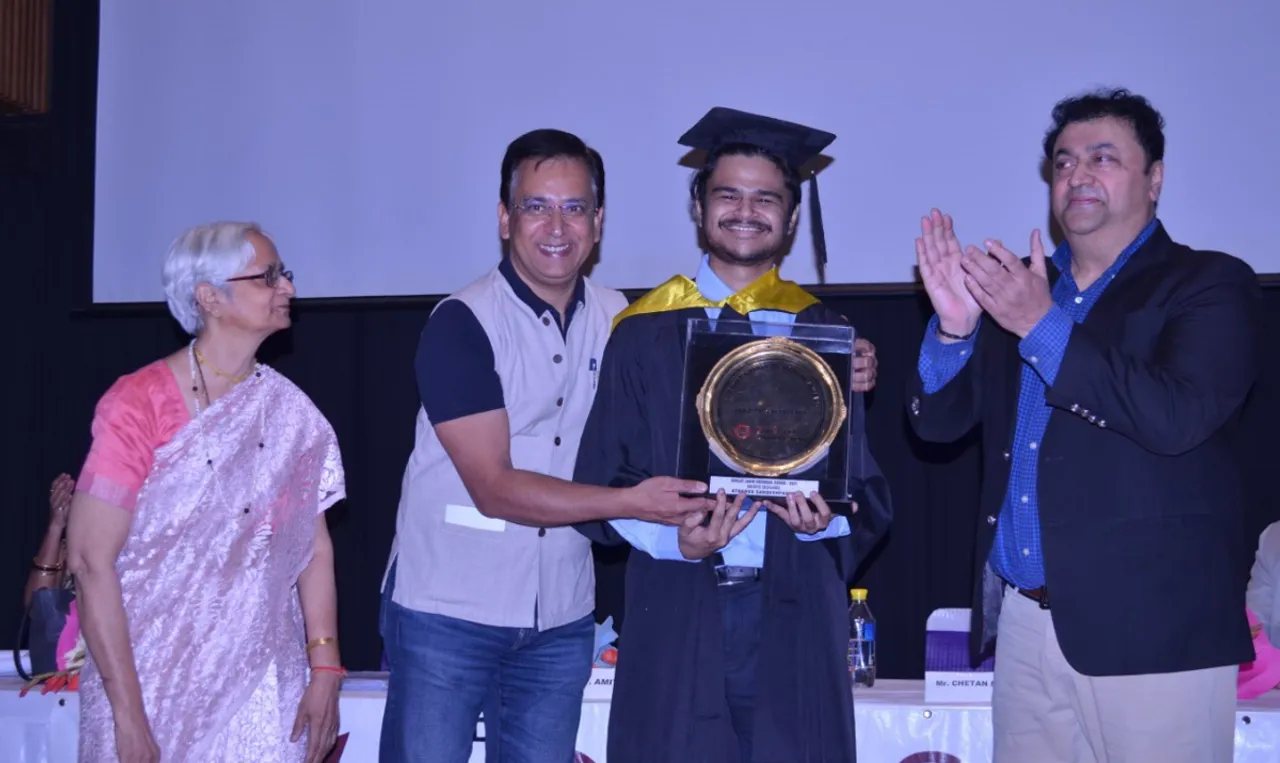 DSC Unveils 'Maverick of the Year Award' at Convocation Ceremony