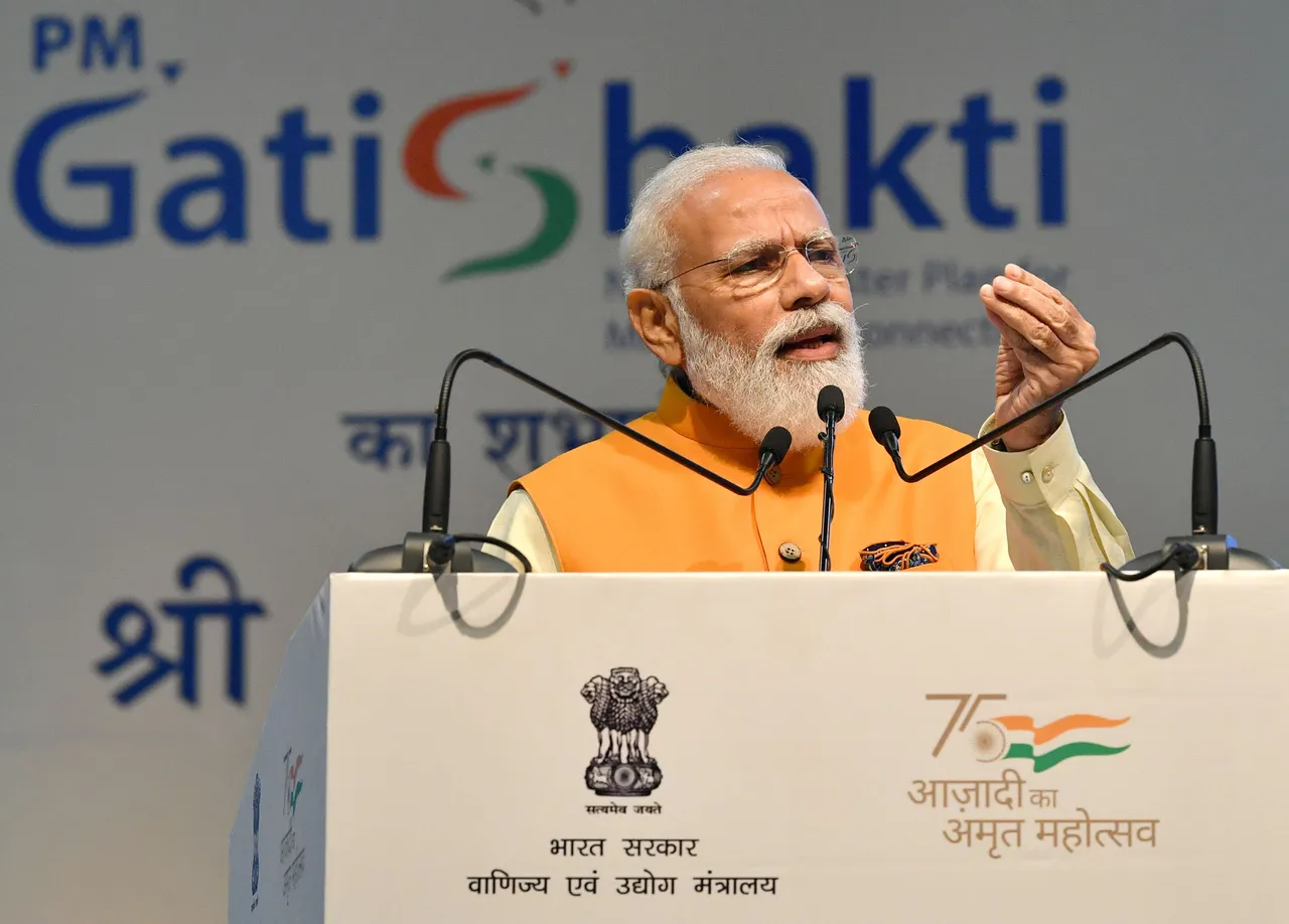 Seminar on PM GatiShakti Focuses on Informed Decision-Making at Vibrant Gujarat Summit