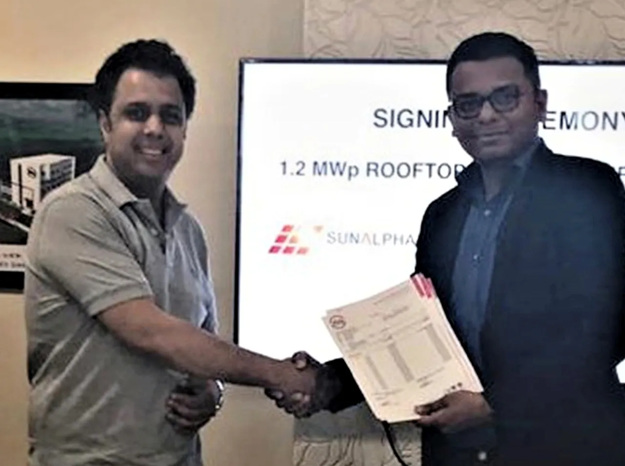 Ashish Mangal, Managing Director, Dynamic Cables & Mr. Raghav Mittal, Co-founder & CEO, SunAlpha Energy