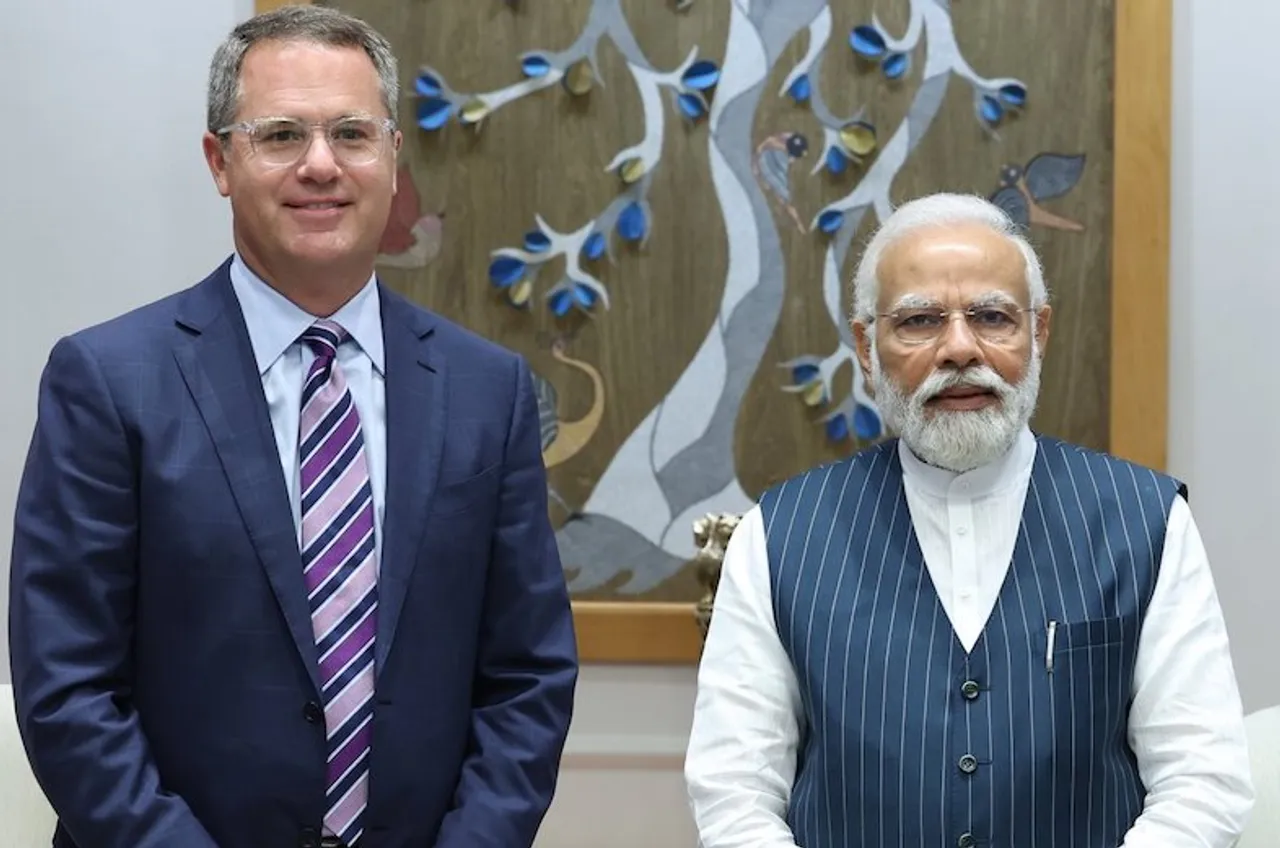 PM Modi Meets Walmart CEO Mr. Doug McMillon