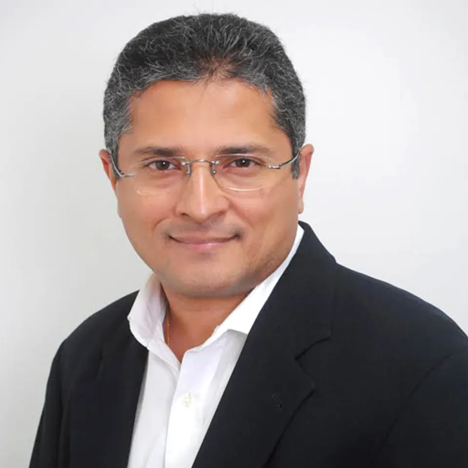 Javed Tapia, Clover Infotech