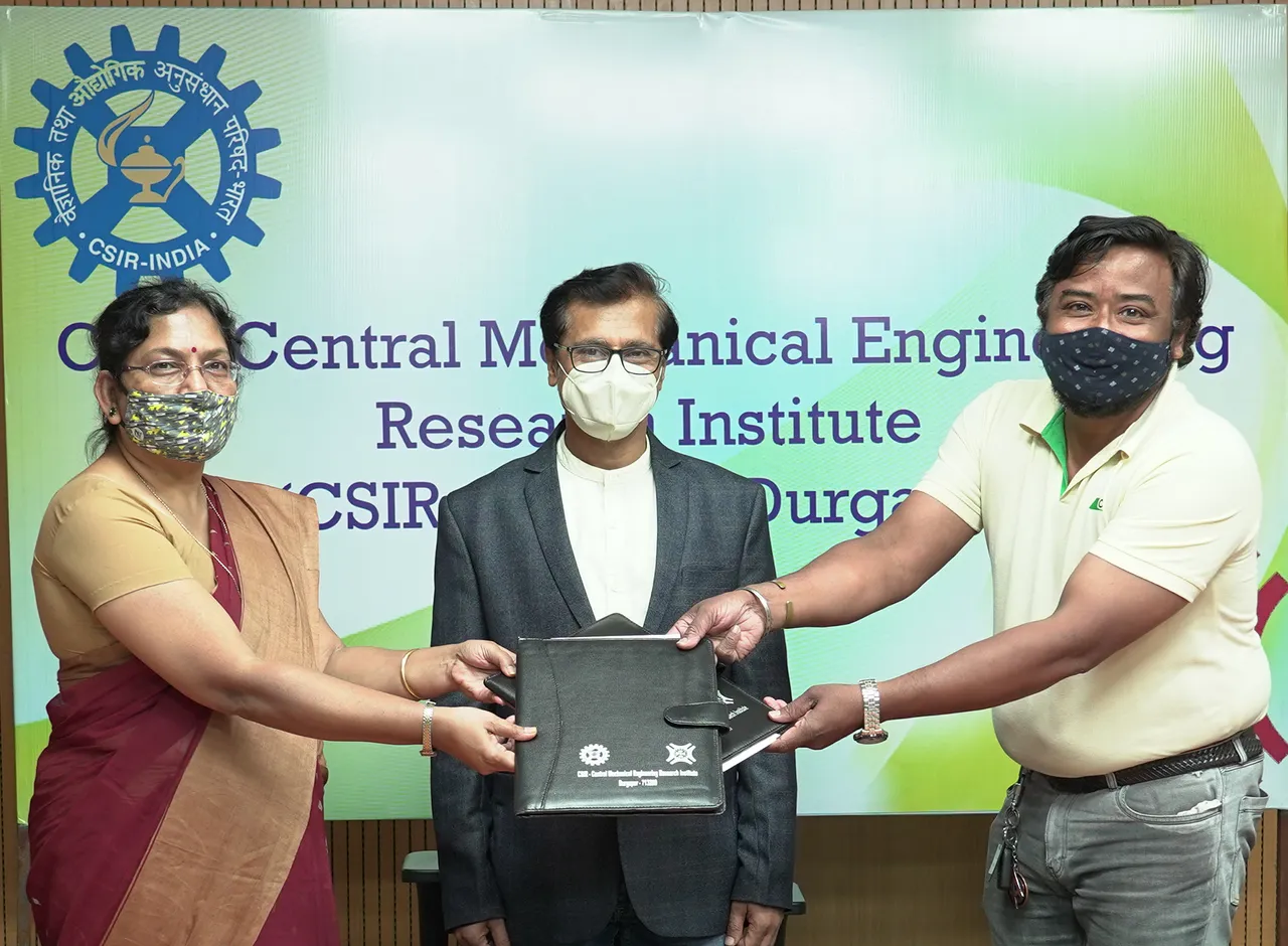 CSIR-CMERI Technology of Affordable Oxygen & Water Supply Transferred to 3 MSMEs
