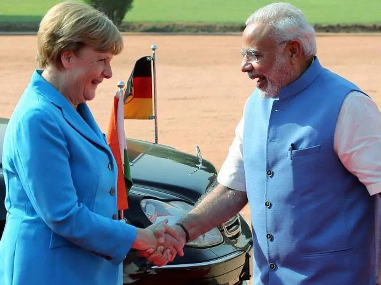 Narendra Modi, Angela Merkel, Green Mobility