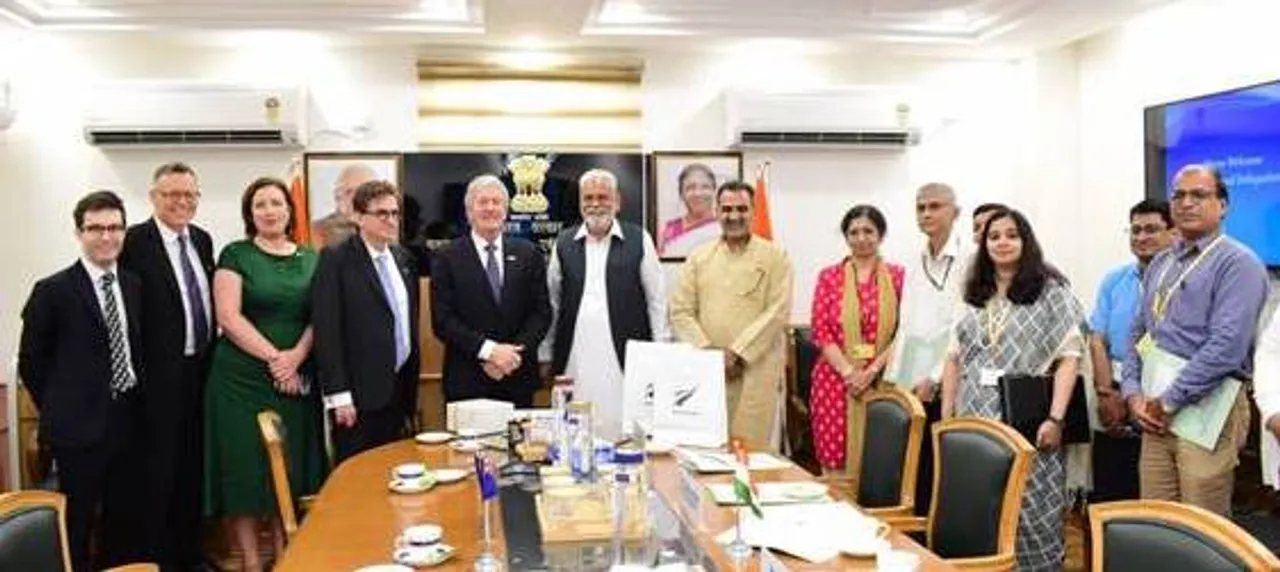 Parshottam Rupala Held Bilateral Meeting with New Zealand Minister of Trade and Export and Agriculture