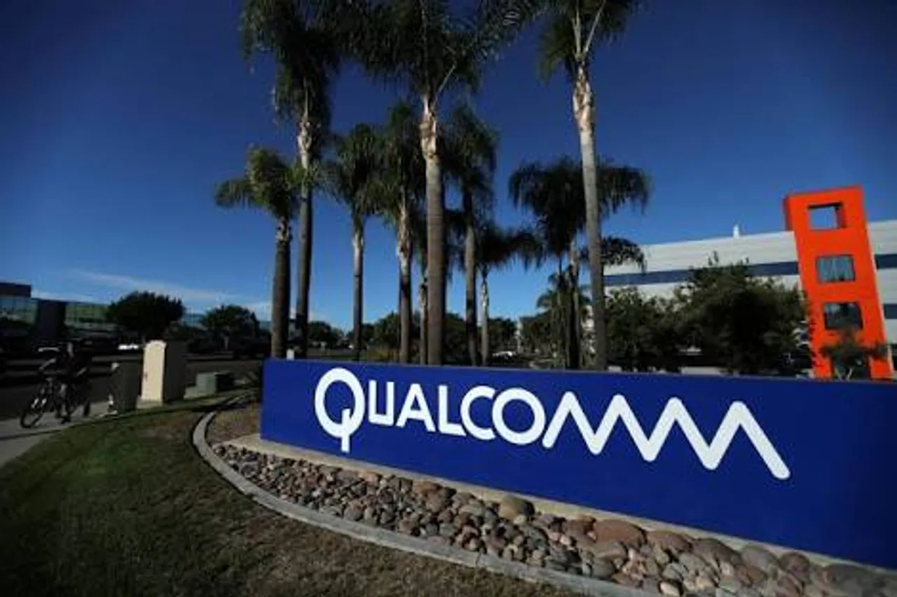 ‪‪Qualcomm‬ Rejects ‪Broadcom' Buyout Offer