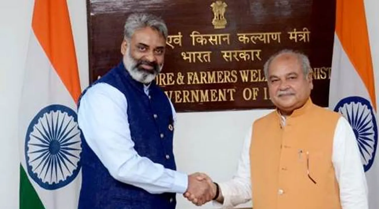 Mauritius Minister of Agro-Industry and Food Security, Mr. Maneesh Gobin calls on Union Agriculture Minister Shri Tomar