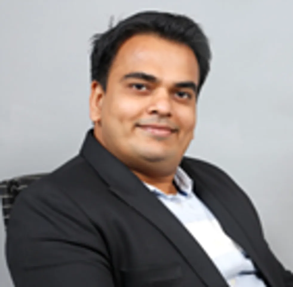 Deepak Jain, Flexiloans