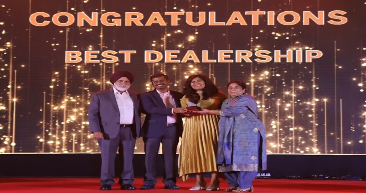 Tata Hitachi honours Top Dealers at Annual Dealership Awards
