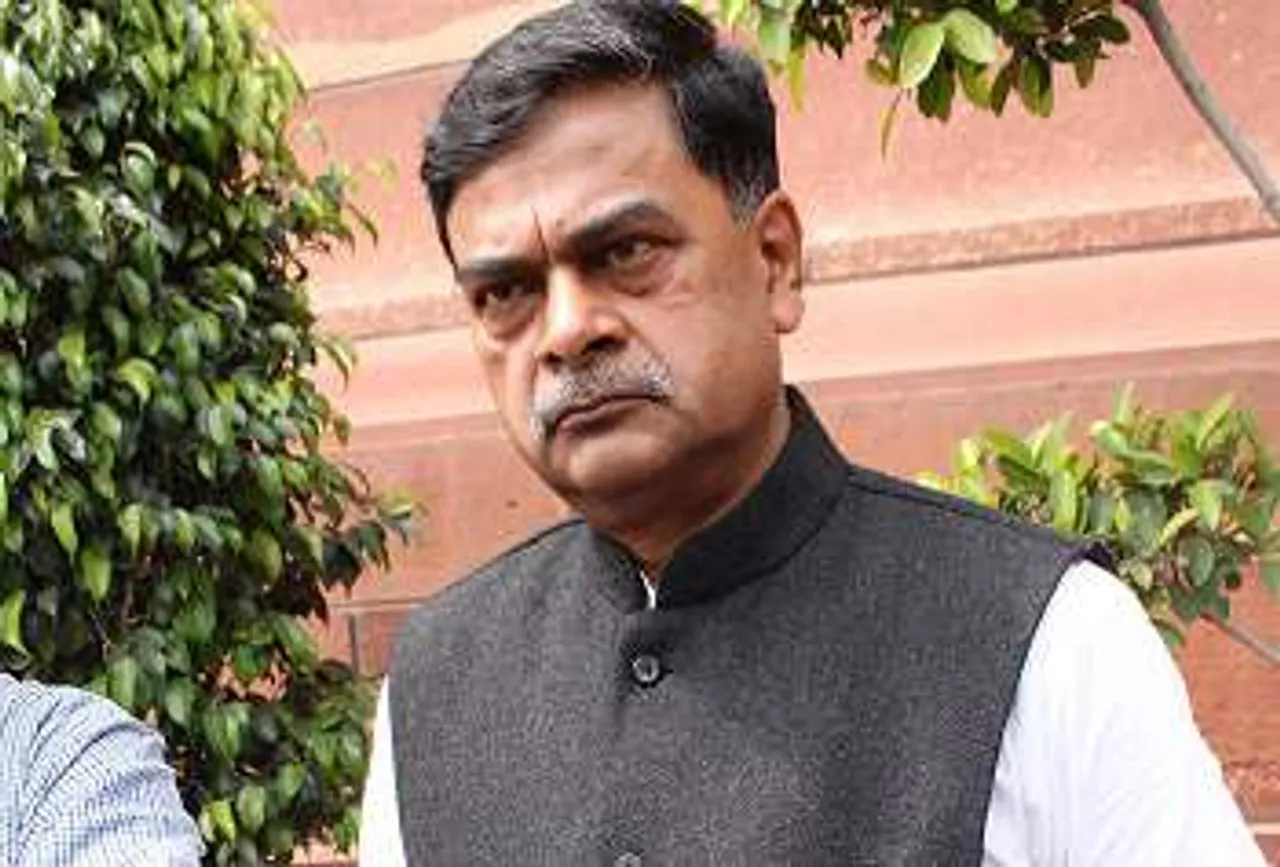 R K Singh, Renewable Minister, Solar energy,