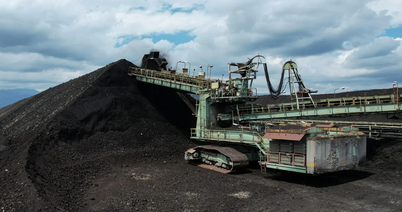 Coal Production Hits Record 223.36 Million Tonnes FY 2023-24