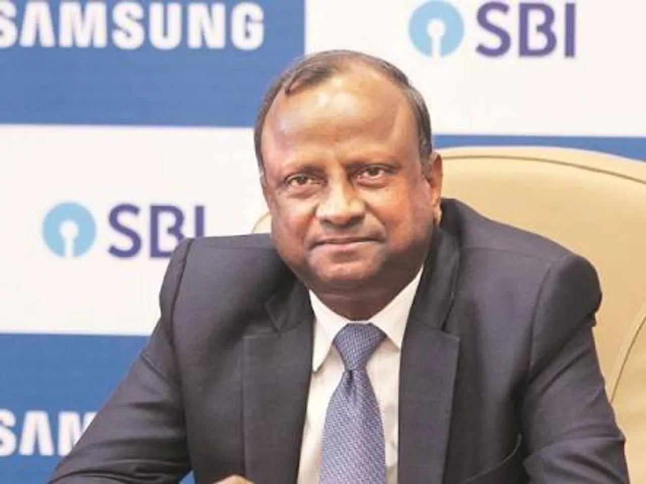 SBI Chief Gives a Deadline for ATM Cash Crunch