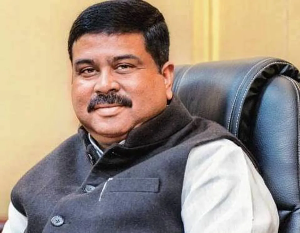 Dharmendra Pradhan, SMEs, Petrochemical, Petroleum Minister, Indian Oil Corp, IOC, oil refinery, Paradip port, Odisha coast, investment,
