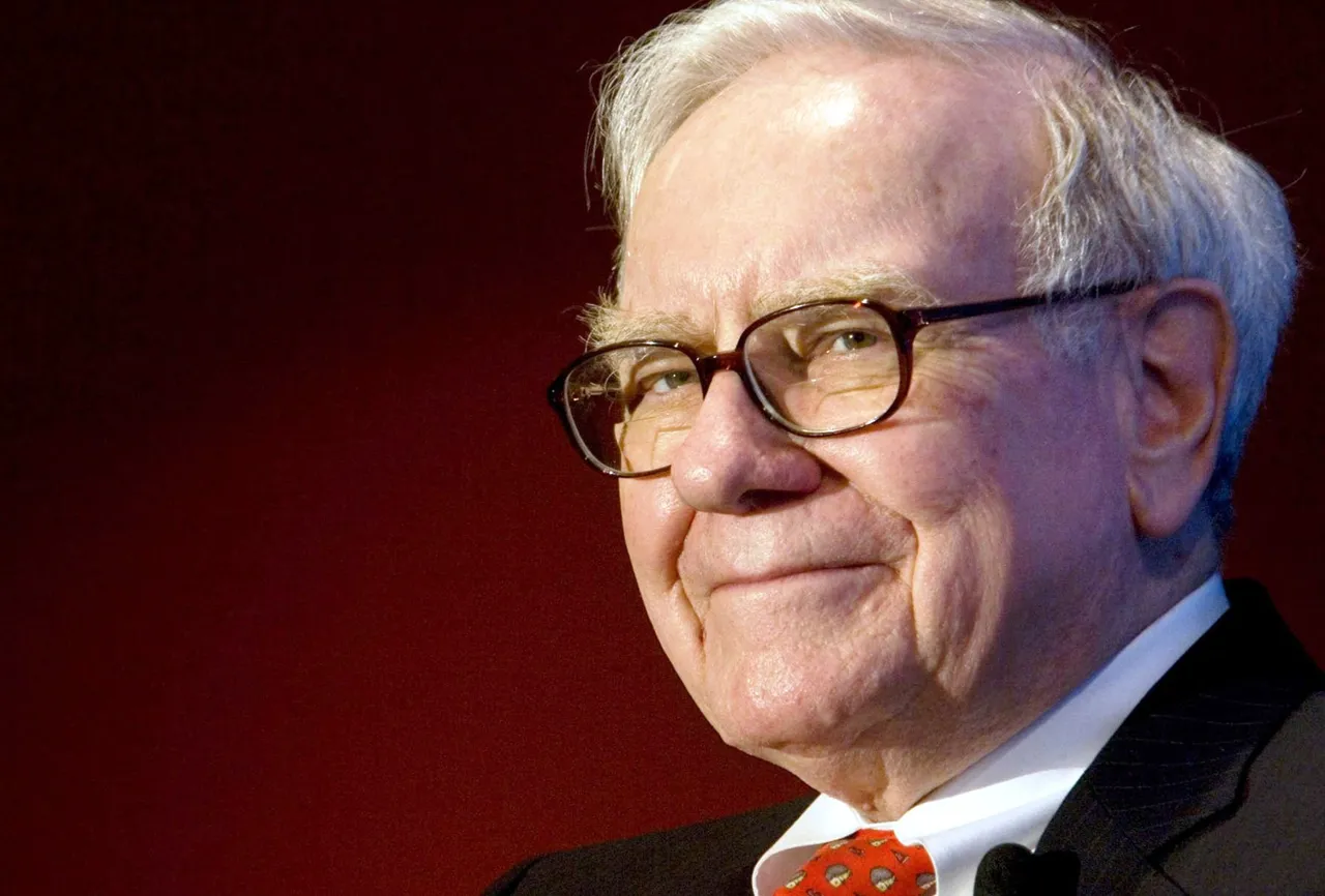 Warren Buffett, Berkshire Hathaway, Insurance