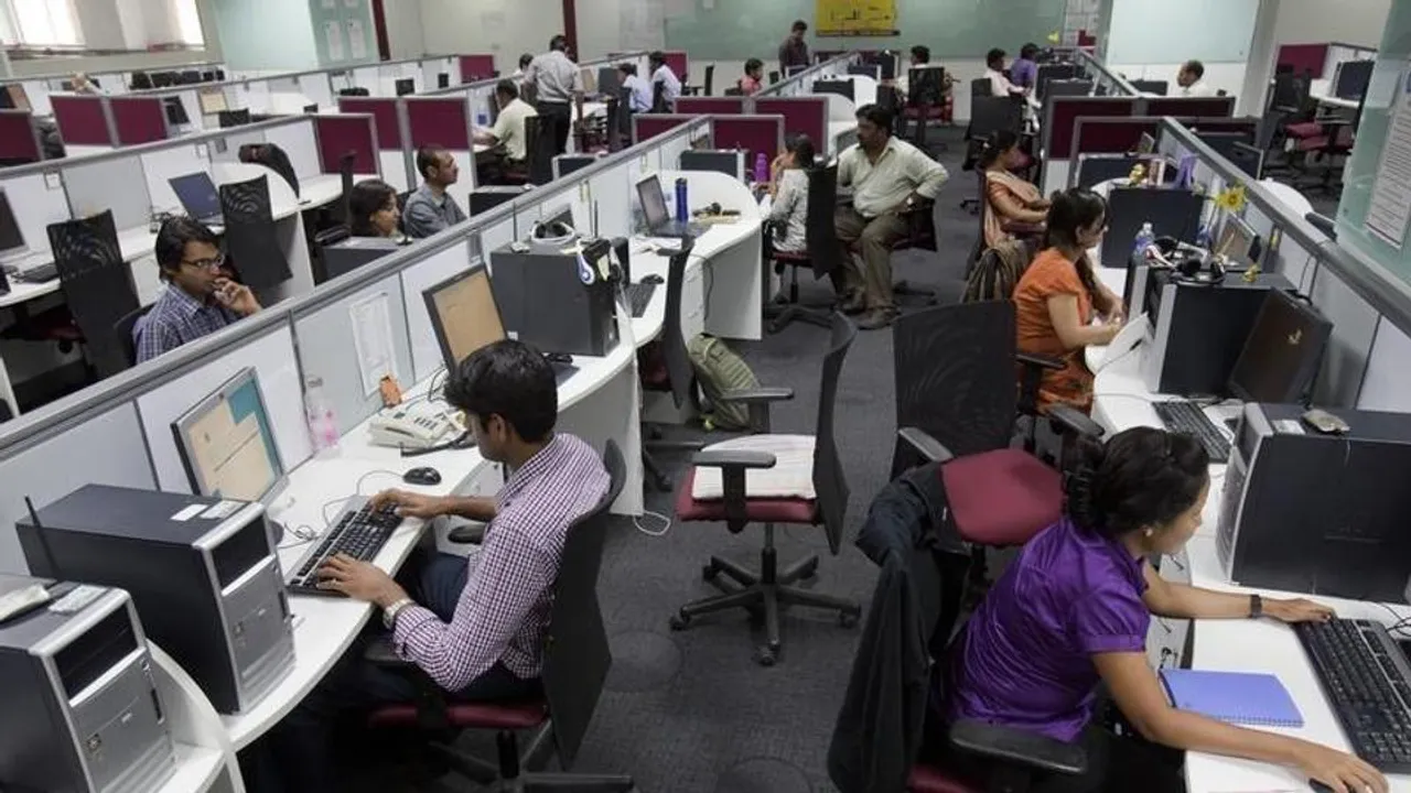 Indian IT Services Sector to Have 450,000 Gross Employee Addition