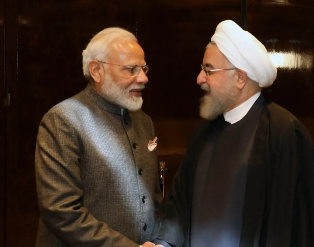 PM Modi Met Iranian Pres Rouhani, Extends Support for Diplomacy and Dialogue for Bringing Peace in Middle East