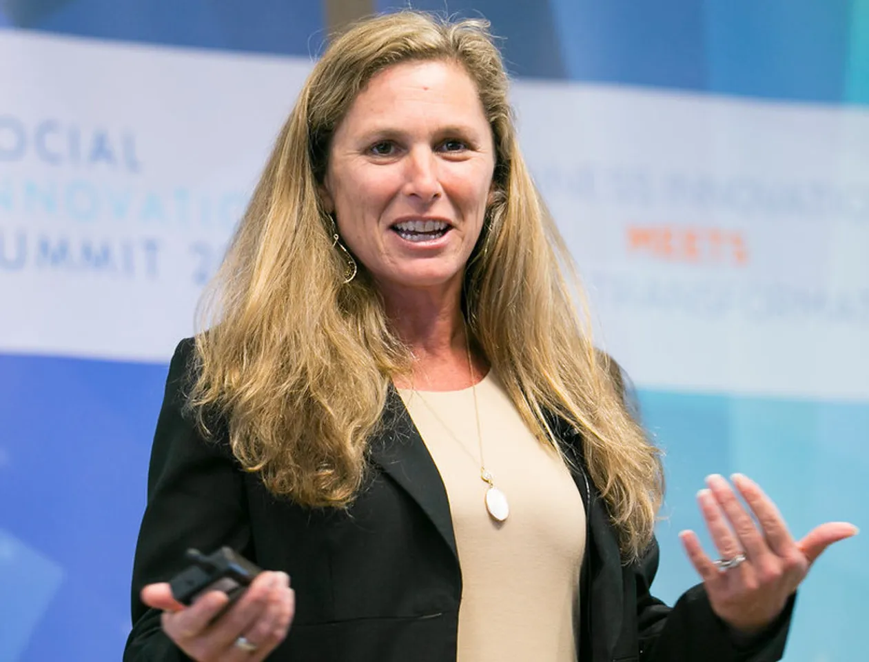 Suzanne DiBianca, Salesforce