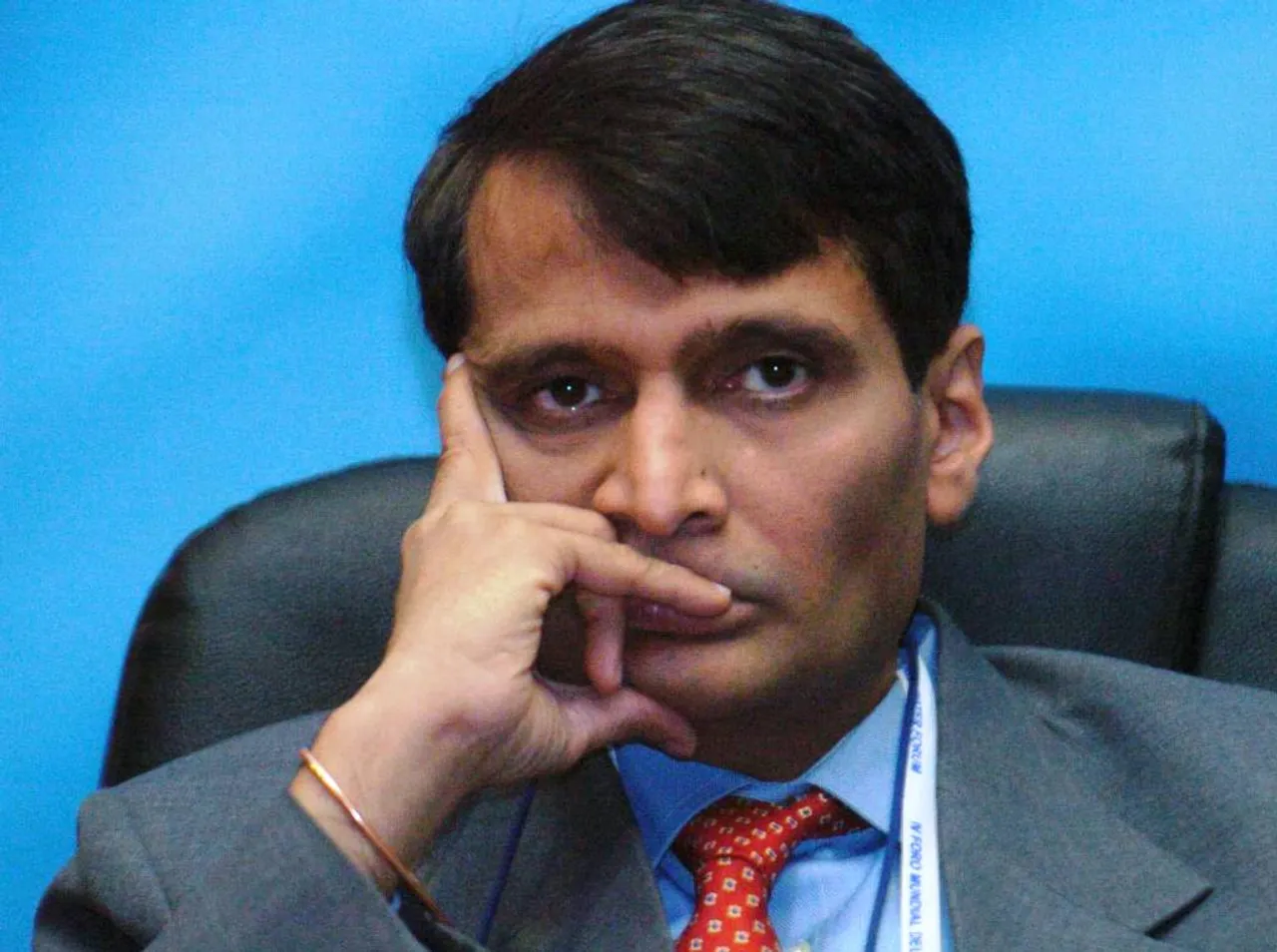 Commerce Minister Suresh Prabhu Explored Artificial Intelligence for Economic Transformation