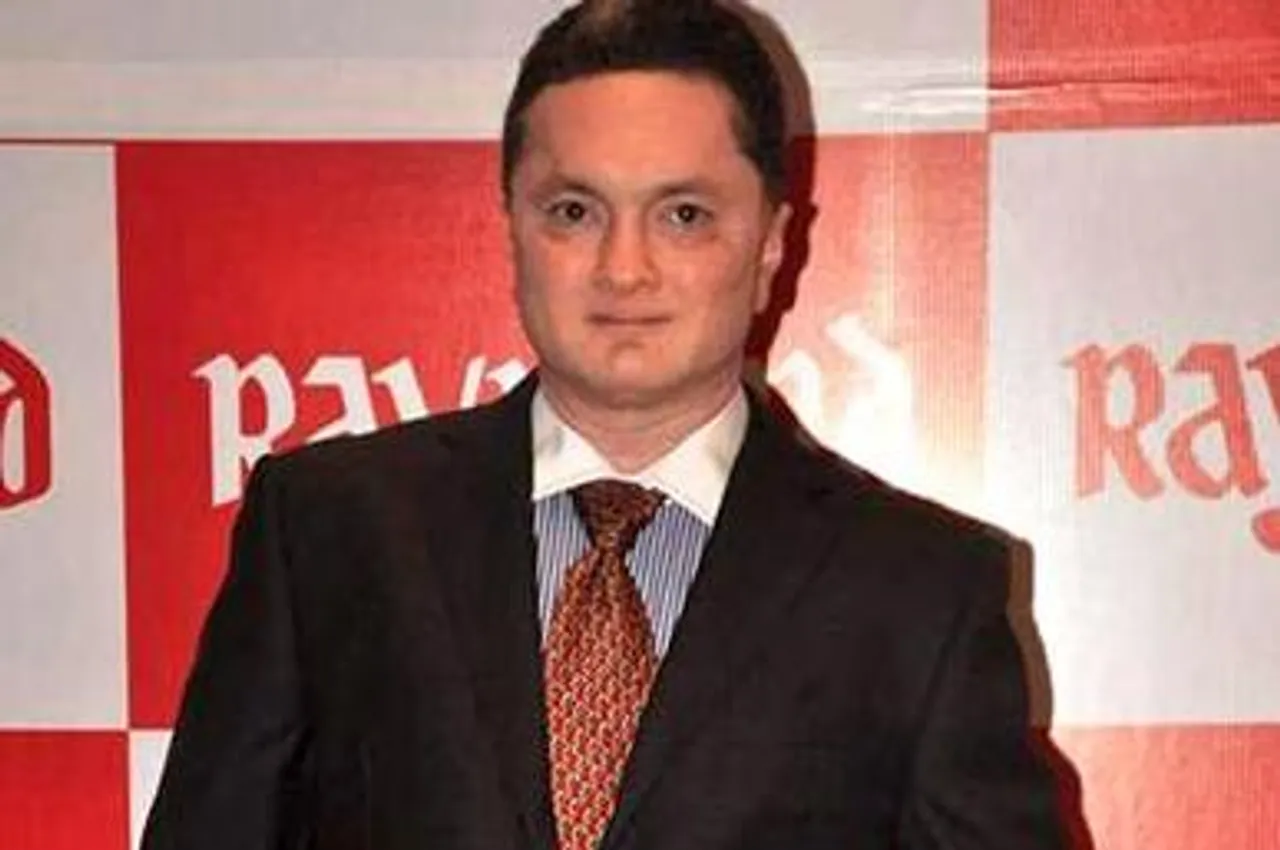 Gautam Singhania, Raymond, SMEStreet