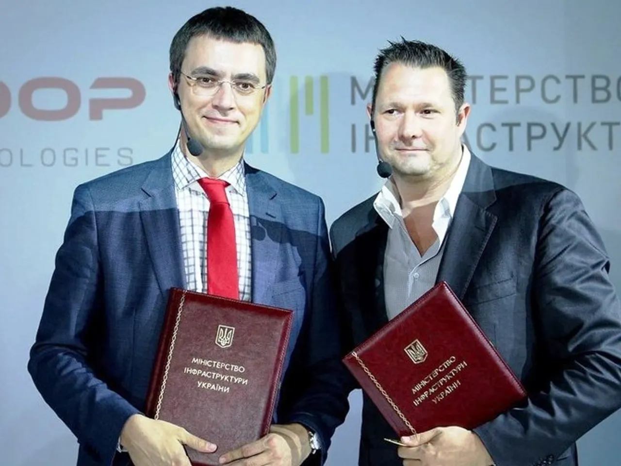 Dirk Ahlborn, Hyperloop Transportation Technologies,, Volodymyr Omelyan, Minister of Infrastructure, Ukraine