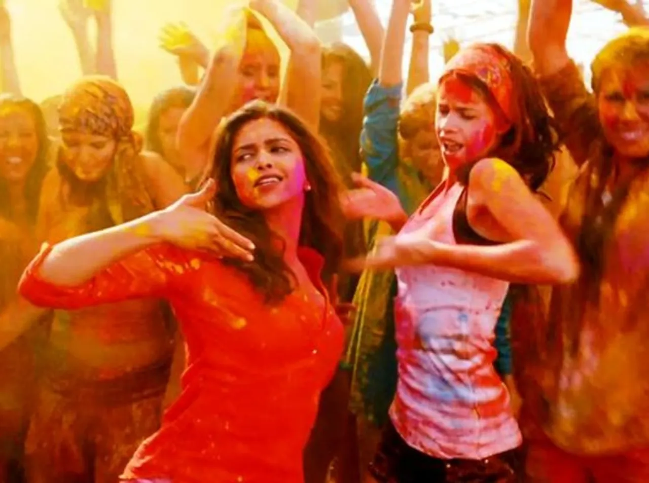 Creators' ideas to bring the festive hues and plan the ultimate Holi party