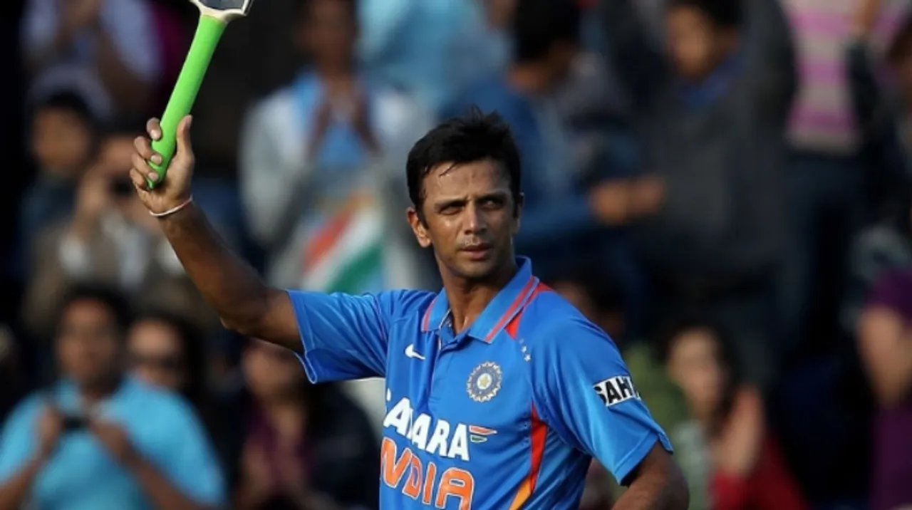 Rahul Dravid beats Sachin Tendulkar to become the best batsman in a Wisden India Poll