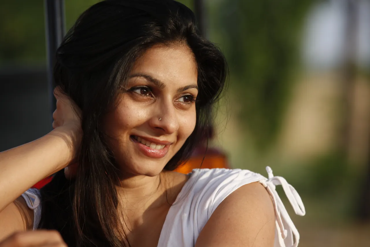 Tanishaa Mukerji Loves Twitter