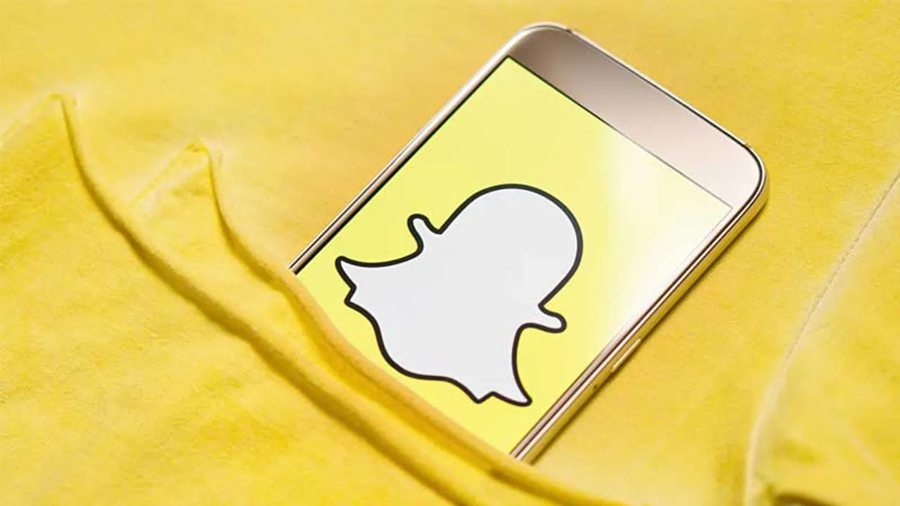 Snapchat redesign backfires: Users bash new update on Twitter