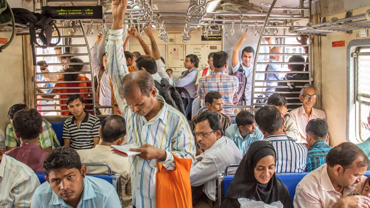 13 tweets about Mumbai Local that will make you laugh and cry