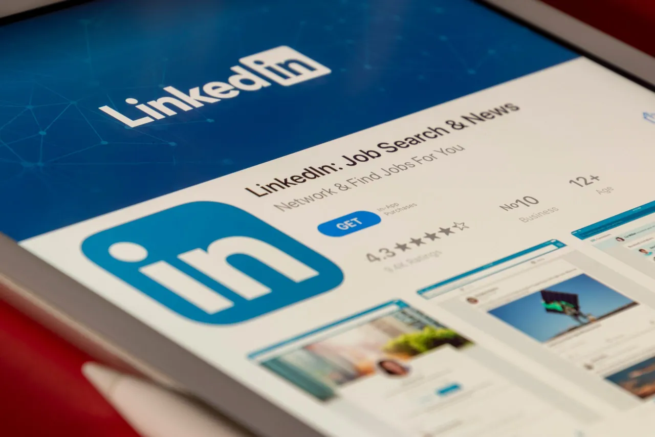 LinkedIn launches new features to help brands advertise more effectively