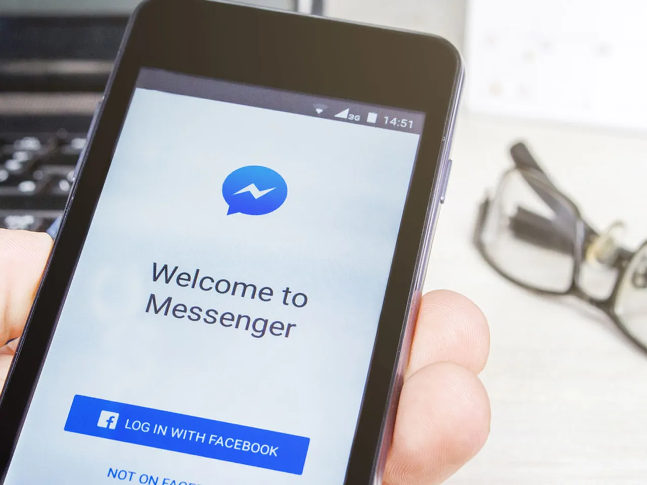 Facebook brings Instant Articles to Messenger