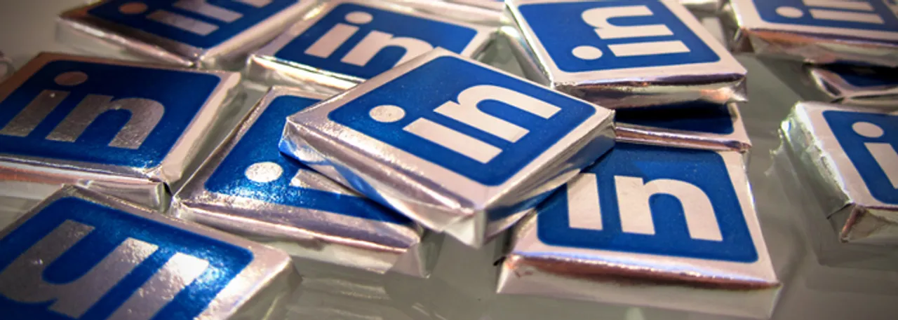 LinkedIn's New Acquisition: Newsle - A News Alert Buying Service 