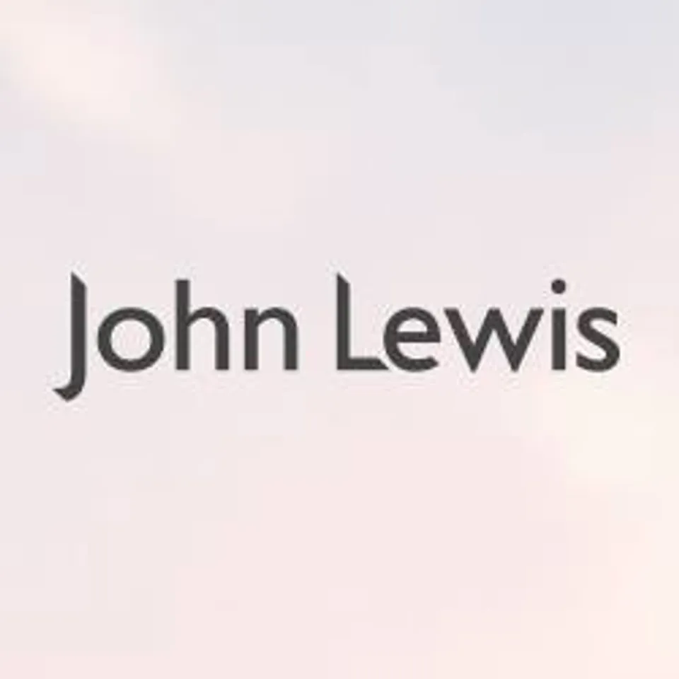 Social Media Campaign Review: John Lewis Making Waves with The Bear and the Hare Campaign This Christmas