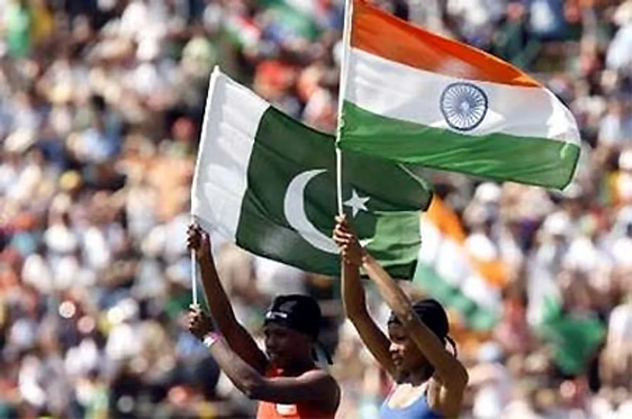 #IndiawithPakistan - India unites with Pakistan on Twitter 
