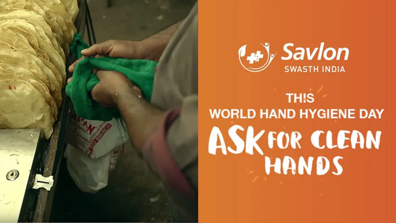 Savlon targeted the hawkers of Mumbai this World Hand Hygiene Day