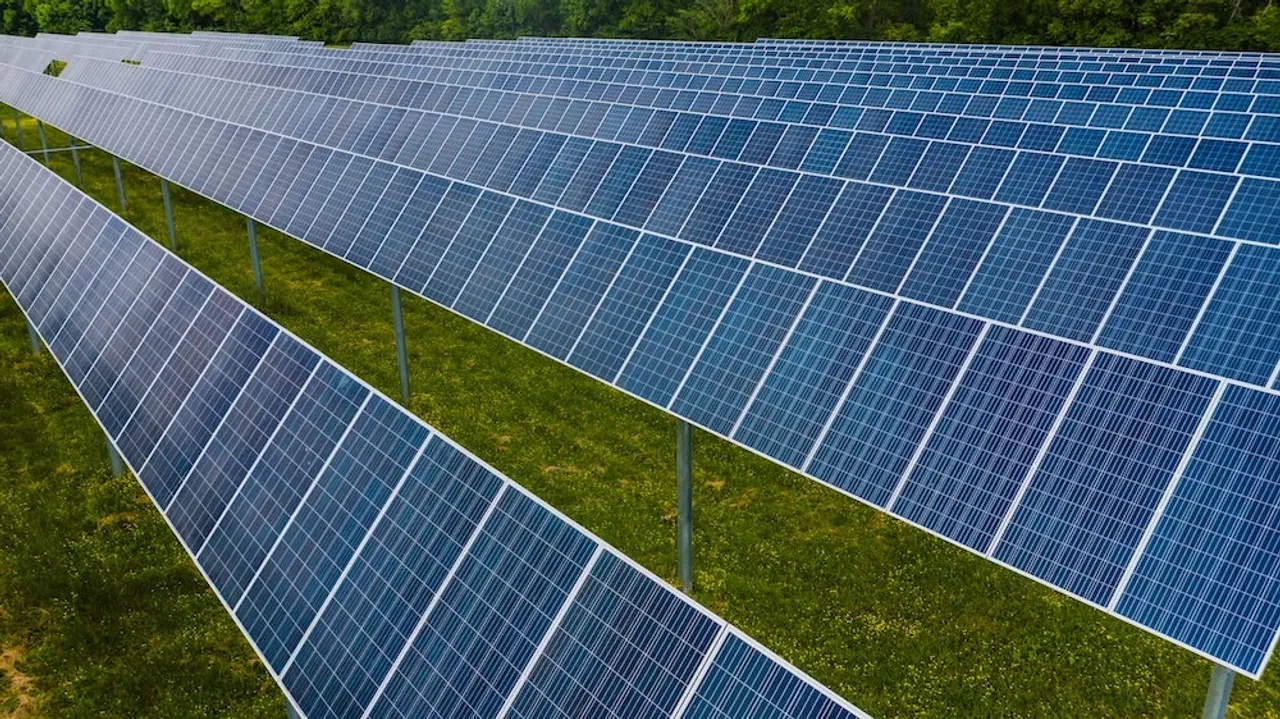 Tata Power Renewable’s Q3 FY25 revenue fell to INR 2,122.87 crore from INR 2,483.93 crore, amid ongoing solar project expansion. 