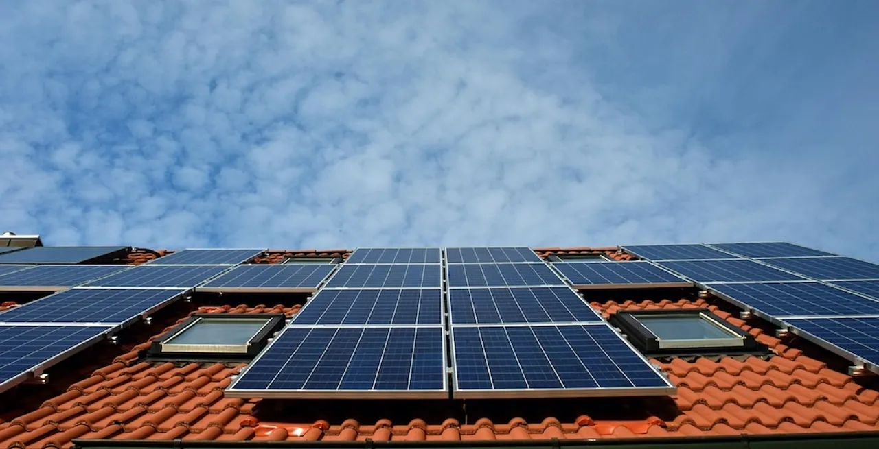  With 700,000 solar-powered homes in Victoria, the removal of feed-in tariffs may drive battery storage adoption as solar export payments decline. 