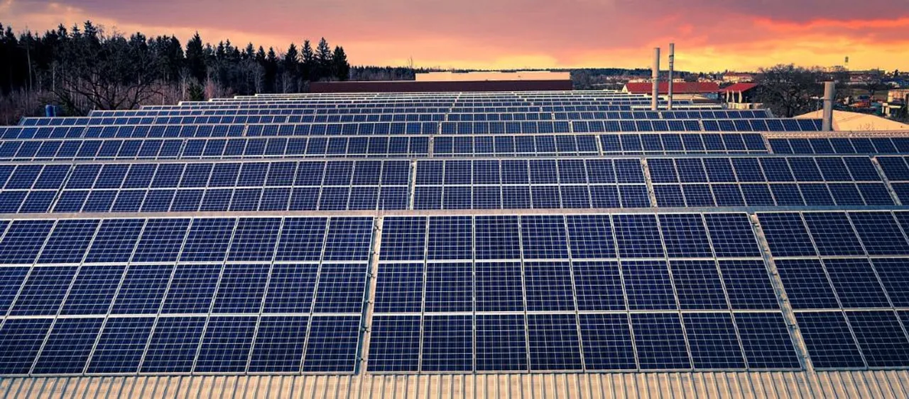 The bidding for GSECL’s 110 MW floating solar project at Kadana Dam followed domestic competitive bidding, with online bids closing on March 12, 2025.
