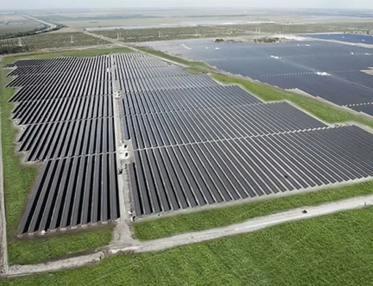 With just 96 posts per megawatt, GameChange Solar’s MaxSpan™ fixed-tilt system cut costs and improved efficiency by reducing post use by 70%. 