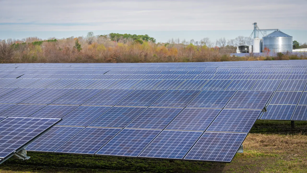 Poland-based Nomad Electric signs an EPC contract with PAD RES to construct two 12 MW solar farms near Koszalin.