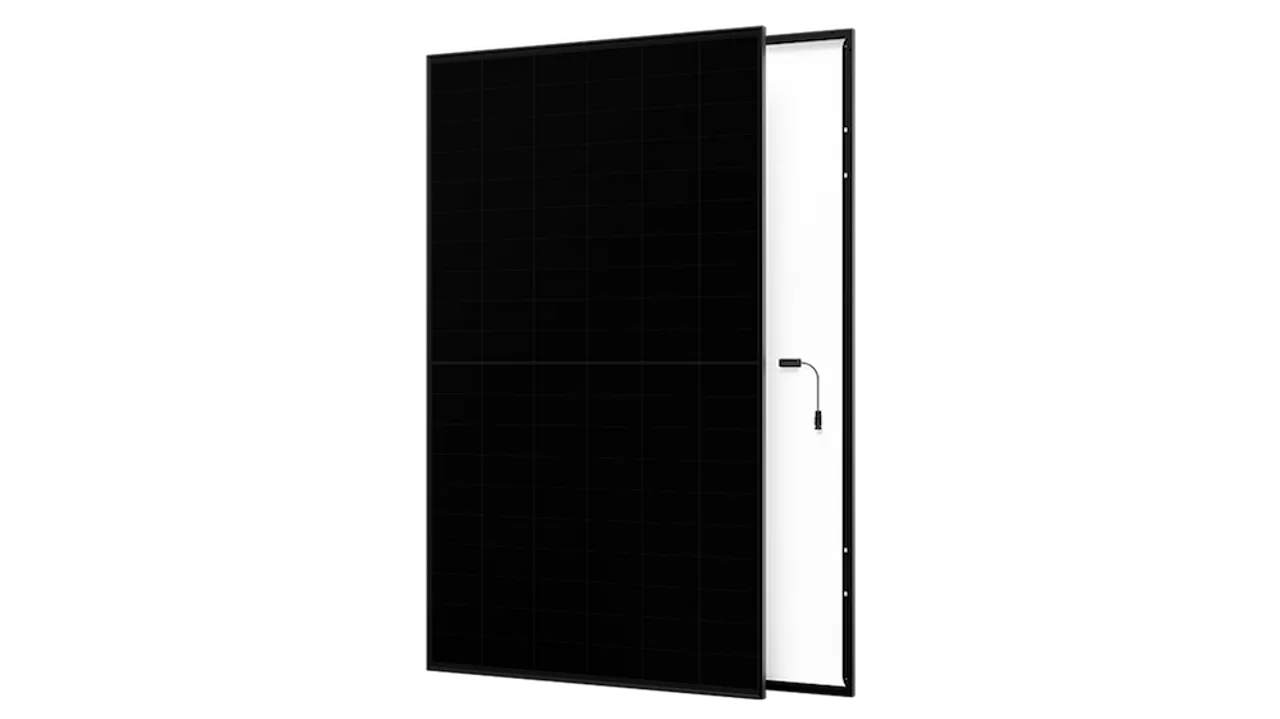 Third-generation INFINITE solar modules feature ABC technology, delivering 40 W more than TOPCon and 20 W more than previous ABC models. 