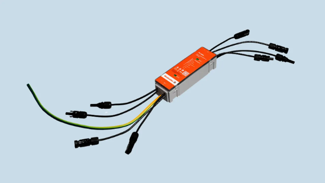 PV Inline by Weidmüller enabled surge protection in rooftop PV setups using plug-in SPDs within limited cable duct space. 