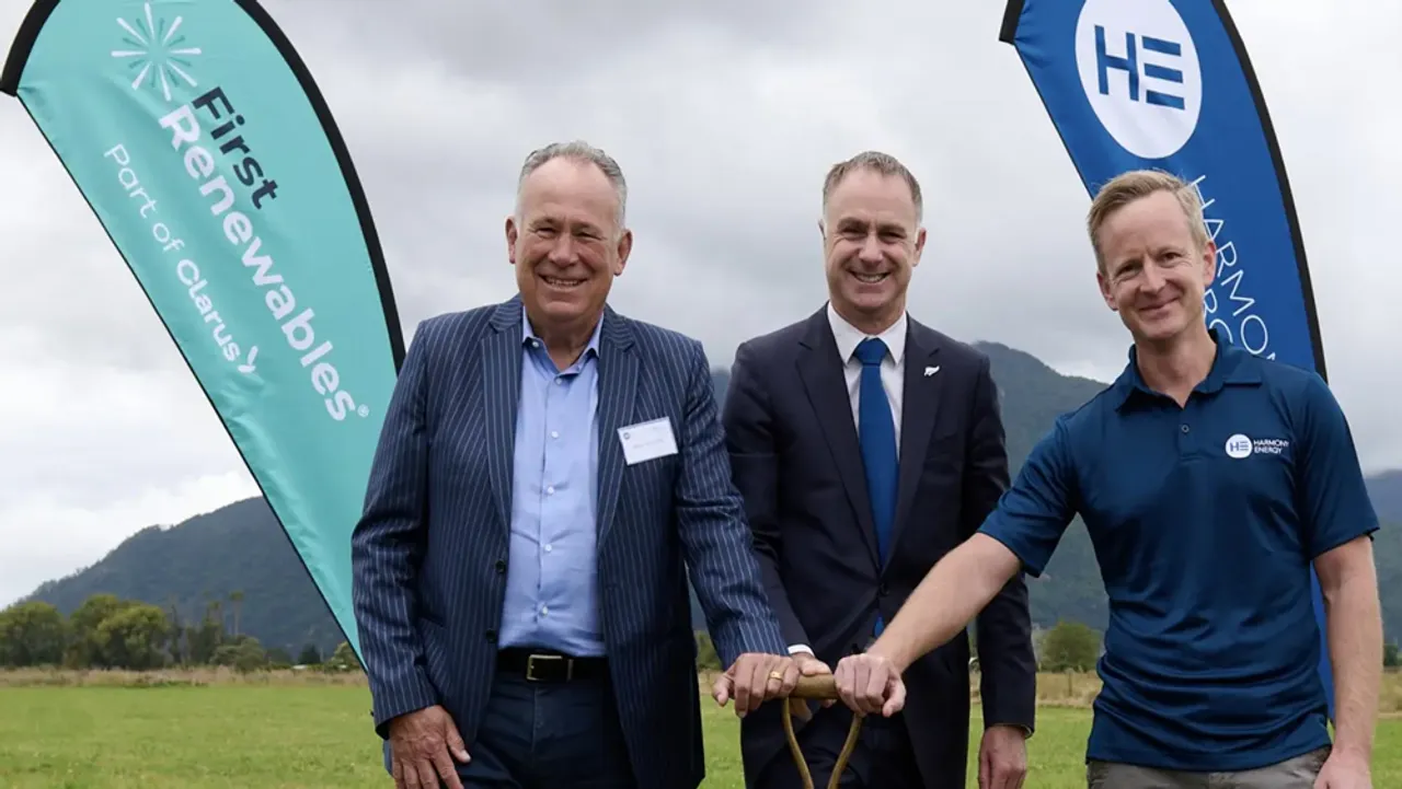 Tauhei solar farm construction began with Harmony Energy, First Renewables and Elecnor to deliver 202 MW capacity for 35,000 homes in Waikato. 