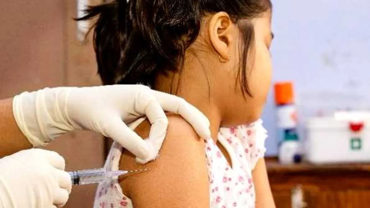 कोरोना वैक्सीन: देश में सितंबर से बच्चों को टीका संभव; यूरोप में बच्चों को मॉडर्ना लगेगी
