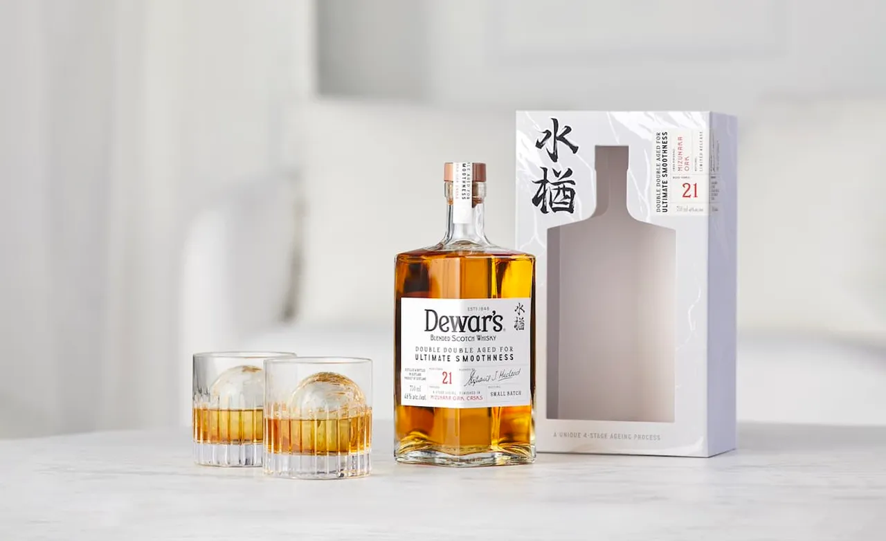 Dewar's launches Mizunara oak cask finished whisky