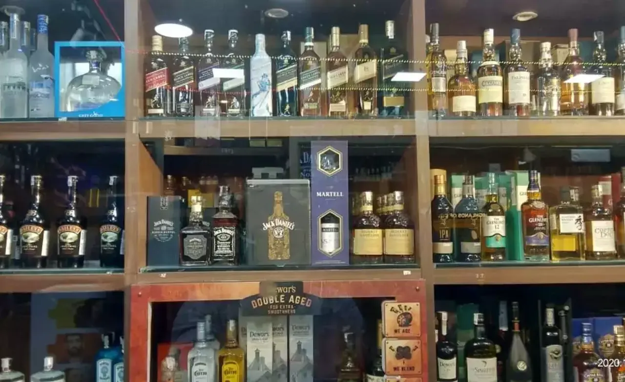Chandigarh receives limited bids for liquor vends
