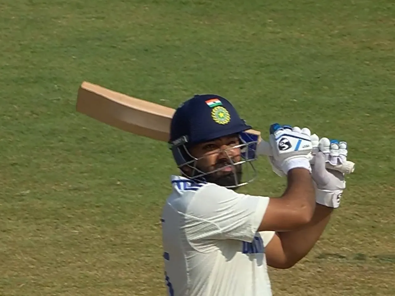 WATCH Rohit Sharma departs playing his favorite pull shot against Matt