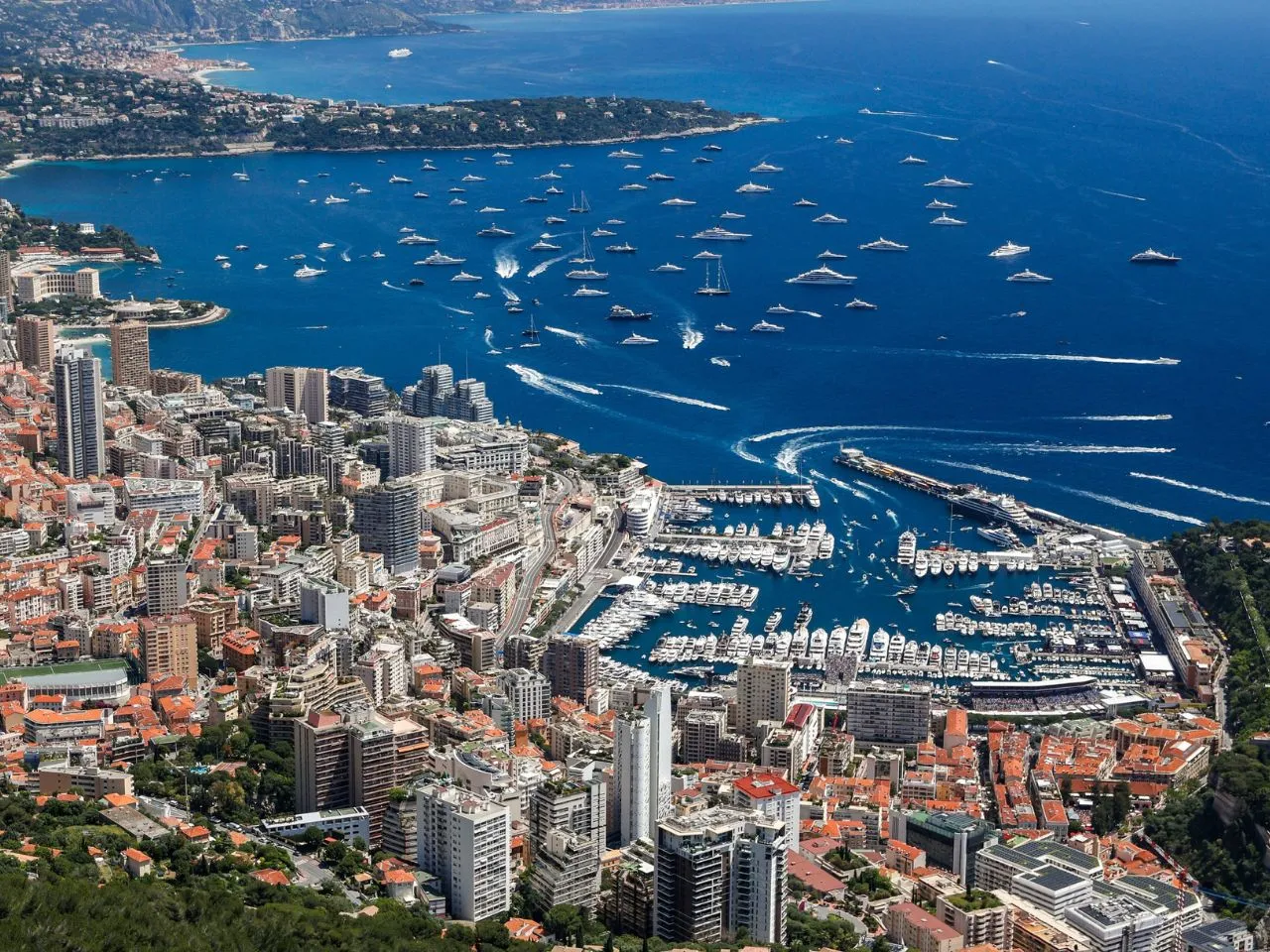 F1 drivers in Monaco Nature