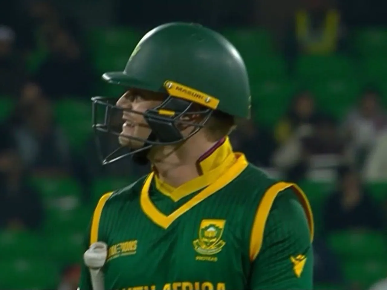 Ryan Rickelton out for 17